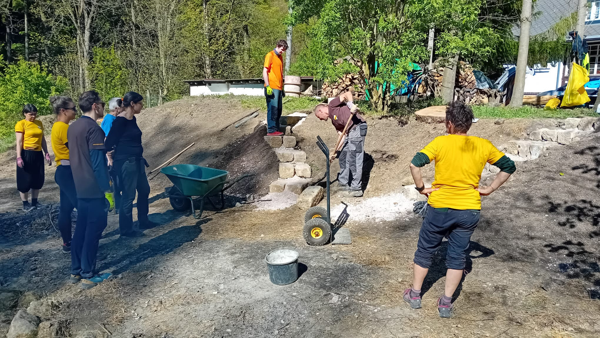 Krkonoše, České středohoří, ale i Beskydy se dočkají díky projektu Stezky z lásky dalších opravených cest