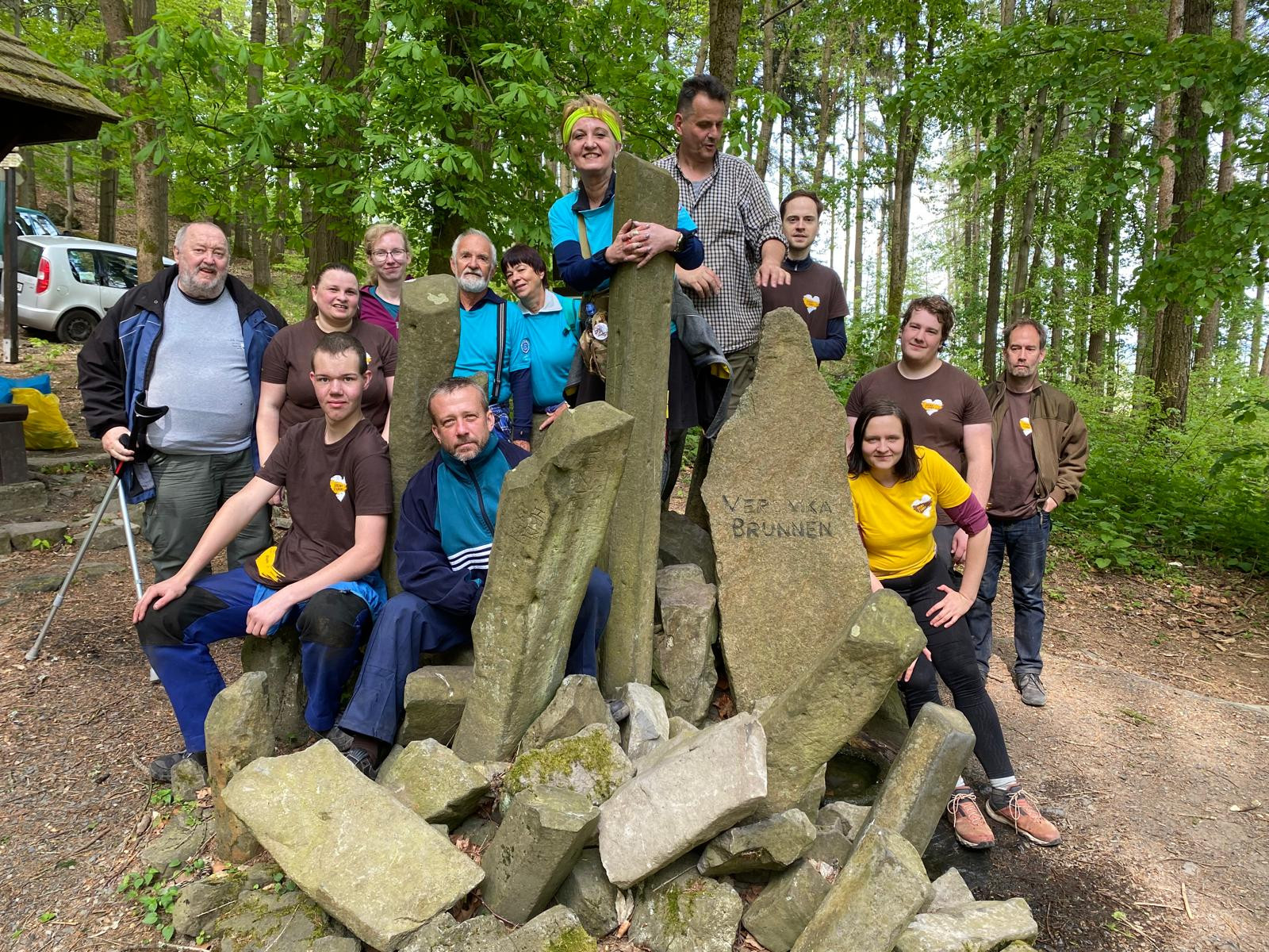 Krkonoše, České středohoří, ale i Beskydy se dočkají díky projektu Stezky z lásky dalších opravených cest