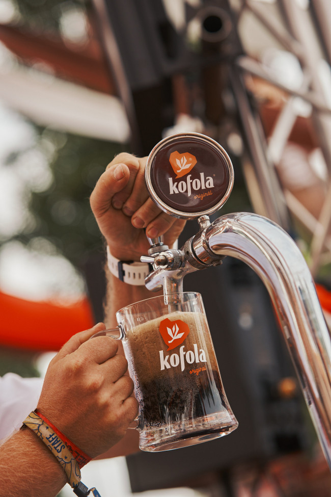 Kofola, despite devastating floods, is heading towards the upper limit of its annual financial result. Price trends and the development of the beverage industry are influenced by government decisions